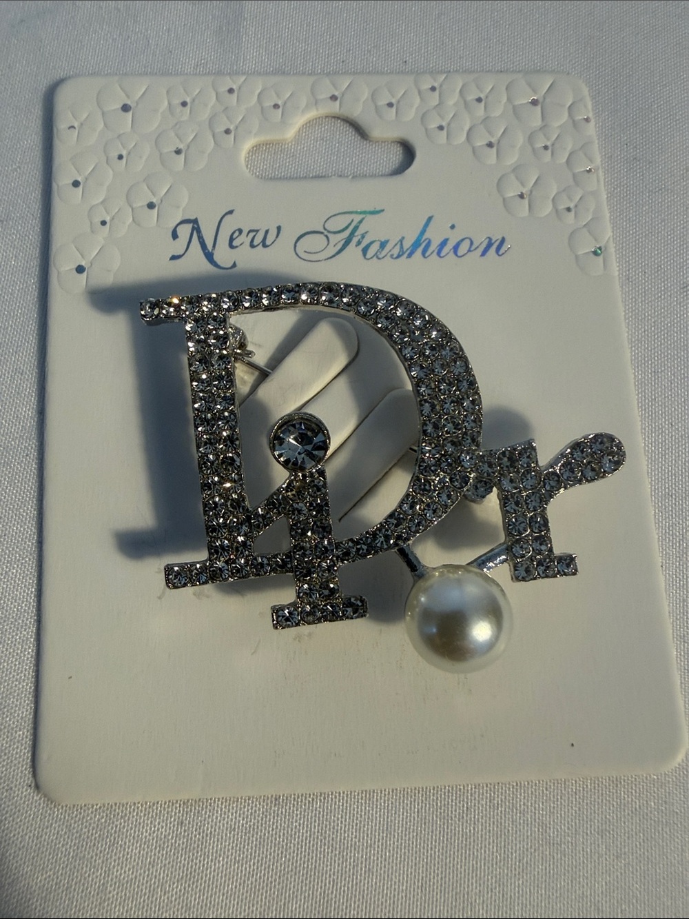 Silver Crystal Fashion Style Brooch with Pearl Accent